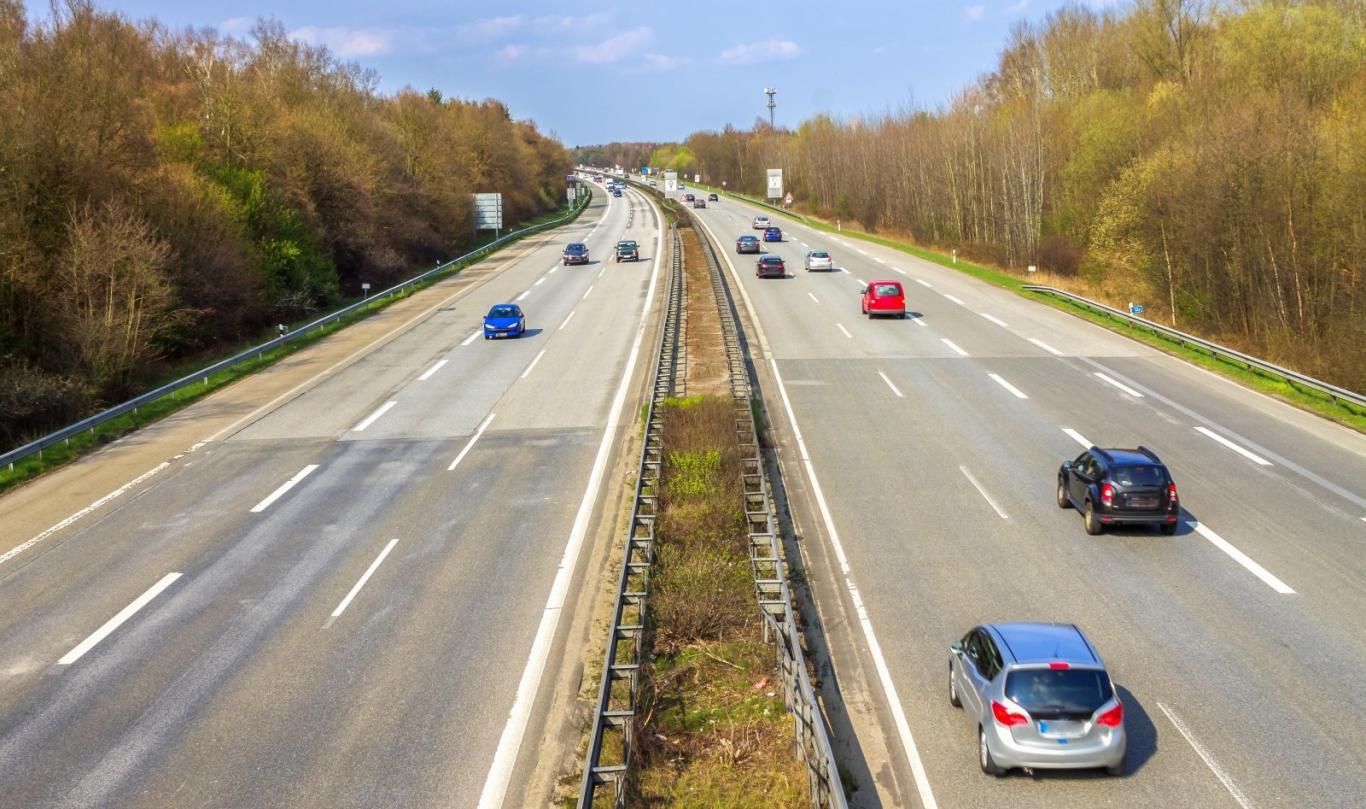 Běžný jízda (ne-souběžná) Běžný jízda (ne-souběžná)