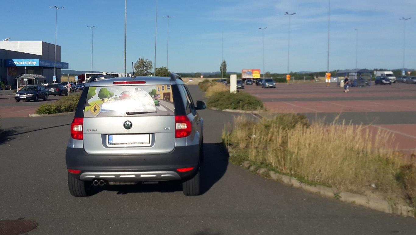 Parkoviště - přednost zprava Parkoviště - přednost zprava