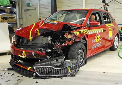20 let crash testů 20 let crash testů