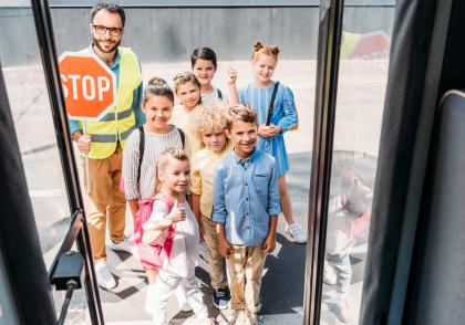 Autobus s dětmi – neznalost pravidel ohrožuje naše děti Autobus s dětmi – neznalost pravidel ohrožuje naše děti
