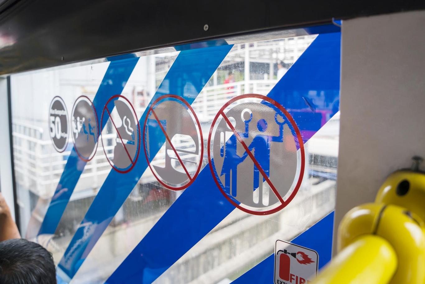 Zvýšení bezpečnosti cestujících ve veřejné dopravě - Informační piktogramy Zvýšení bezpečnosti cestujících ve veřejné dopravě - Informační piktogramy