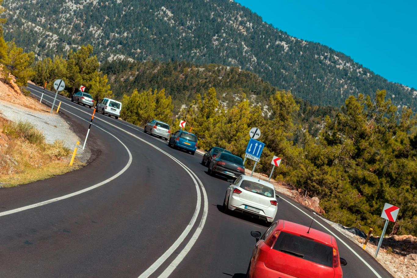 Pomalá jízda - kolona Pomalá jízda - kolona