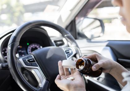 Vliv užívání léků na bezpečnost řízení auta Vliv užívání léků na bezpečnost řízení auta