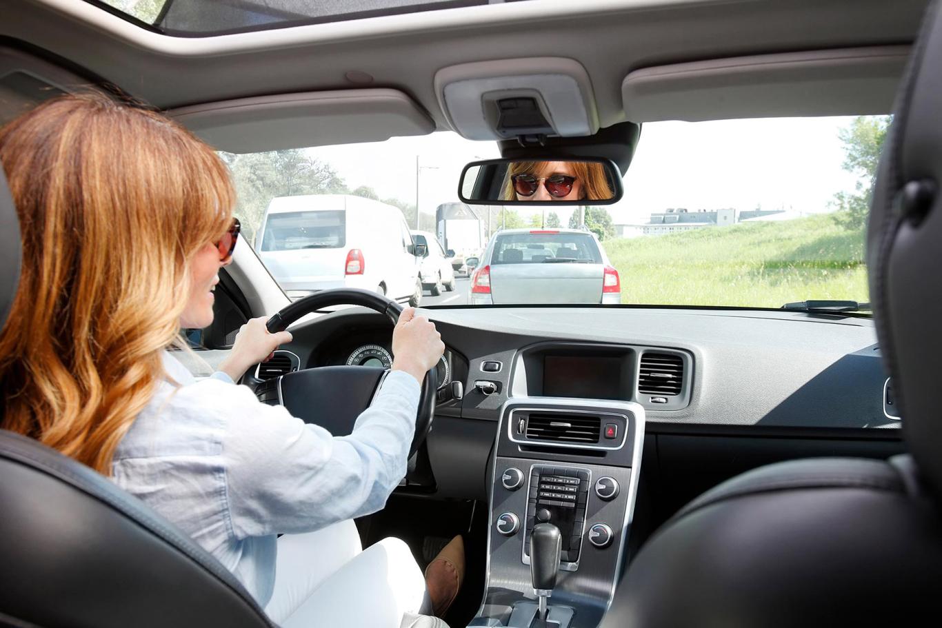 Jak předcházet agresivní jízdě? - ilustrace Jak předcházet agresivní jízdě? - ilustrace