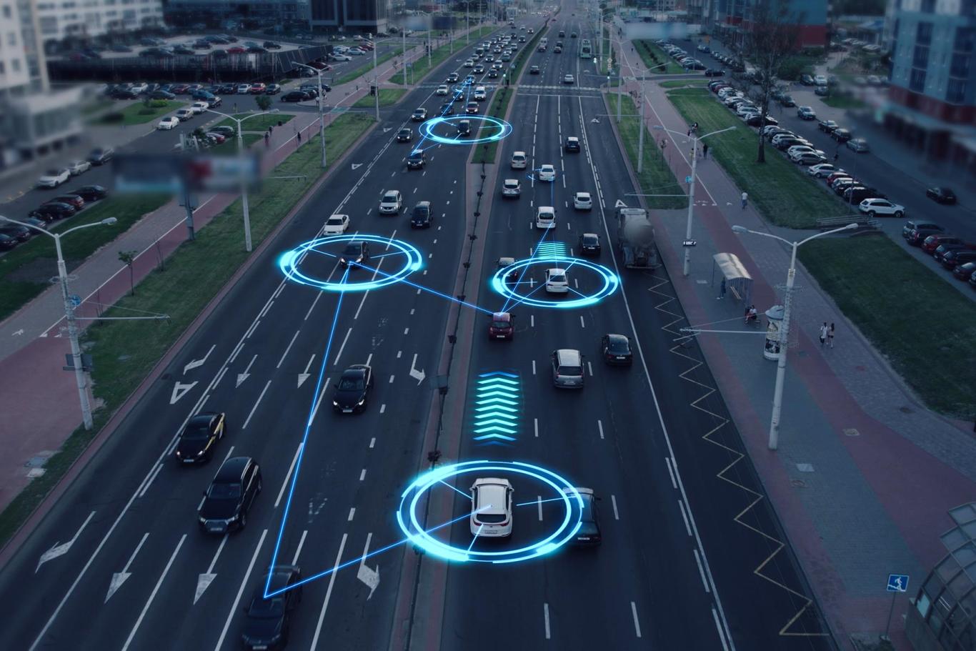 Role technologie v boji proti agresivní jízdě - ilustrace Role technologie v boji proti agresivní jízdě - ilustrace