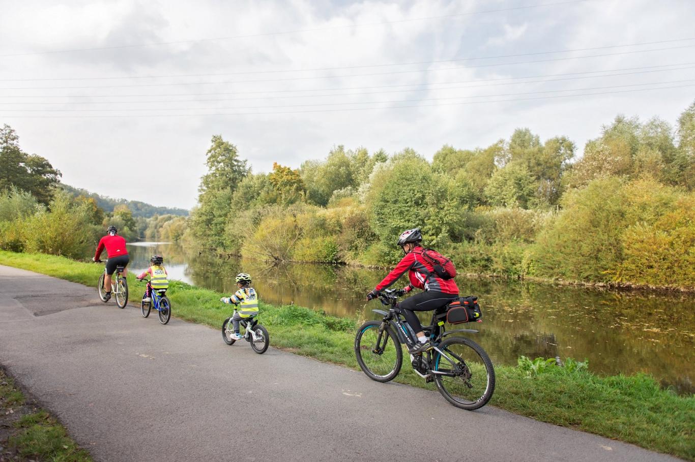 Cyklovýlet - cyklotrasa, cyklostezka Cyklovýlet - cyklotrasa, cyklostezka