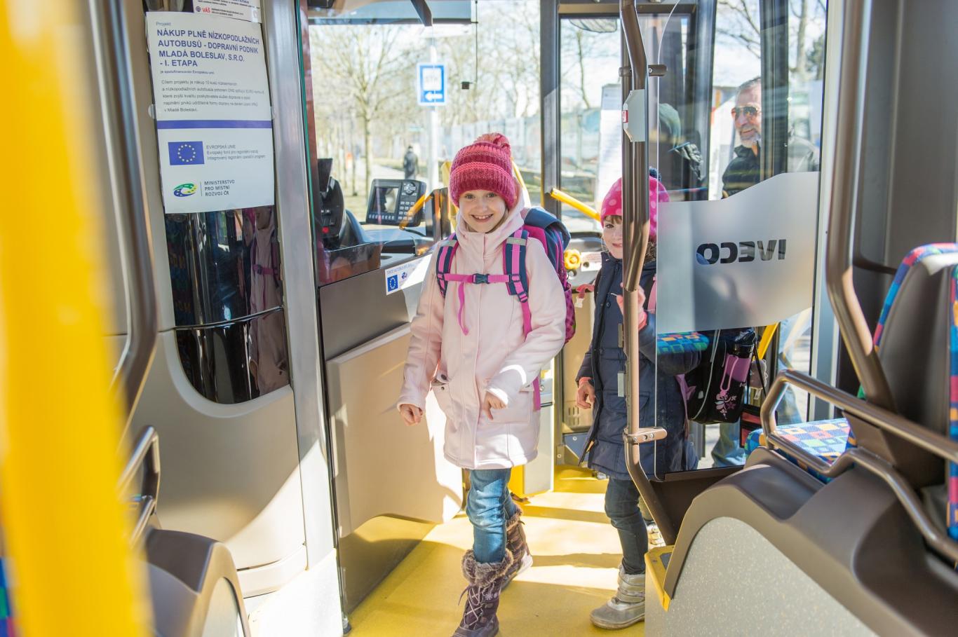 V autobusu V autobusu