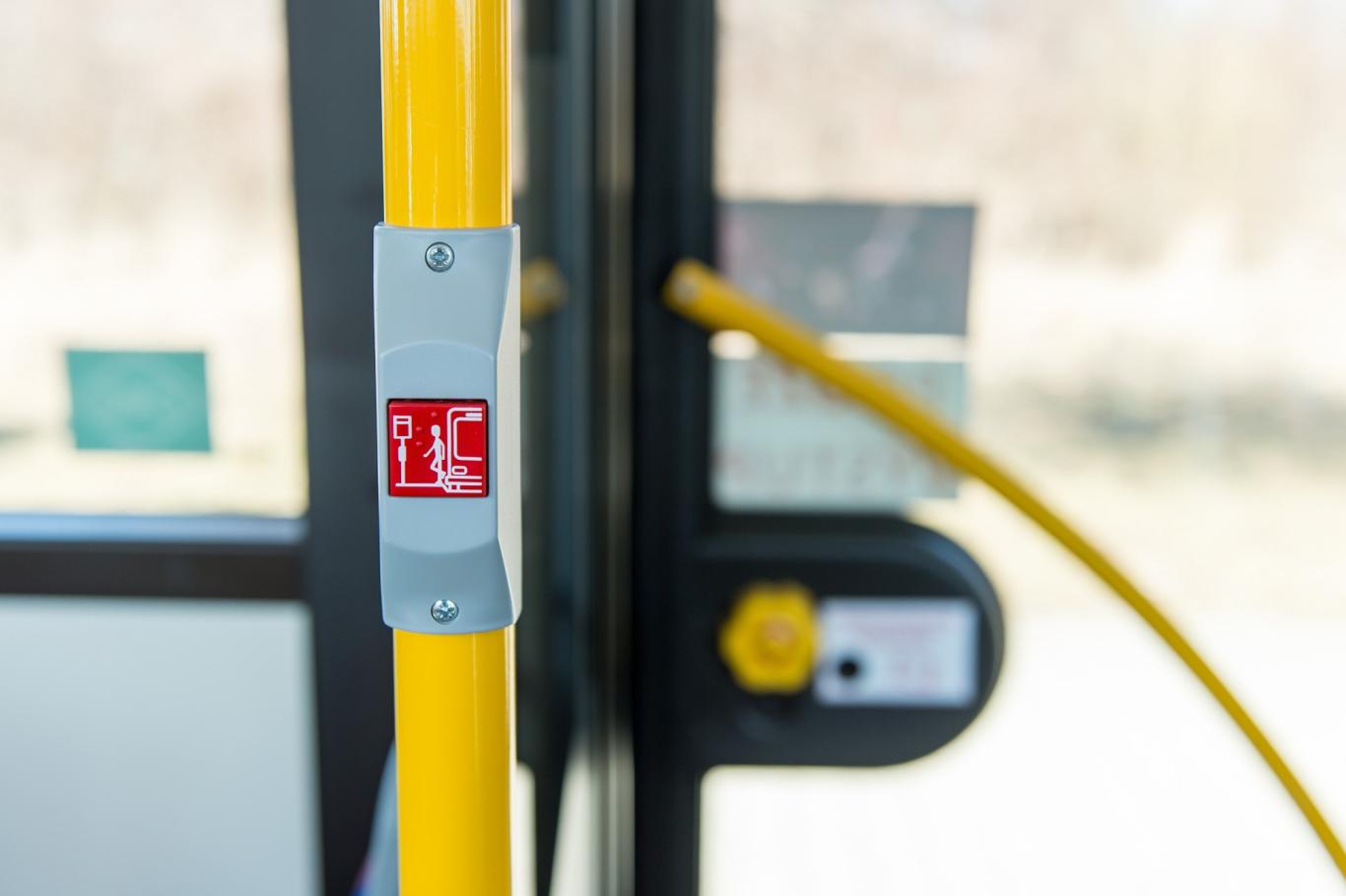 Tlačítko pro znamení řidiči Tlačítko pro znamení řidiči