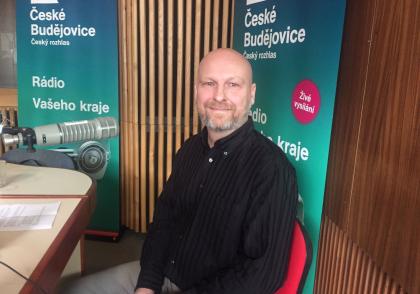 Až 200 tisíc elektrokol a elektrokoloběžek jezdí rychleji, než má. S tím roste i riziko, varuje odborník Až 200 tisíc elektrokol a elektrokoloběžek jezdí rychleji, než má. S tím roste i riziko, varuje odborník