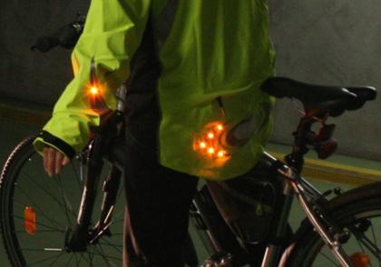 Aktivní cyklo bunda z liberecké univerzity Aktivní cyklo bunda z liberecké univerzity